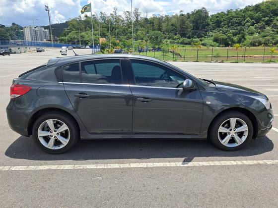 CHEVROLET CRUZE 1.8 LT SPORT6 16V FLEX 4P AUTOMÁTICO CHEVROLET CRUZE 1.8 LT SPORT6 16V FLEX 4P AUTOMÁTICO